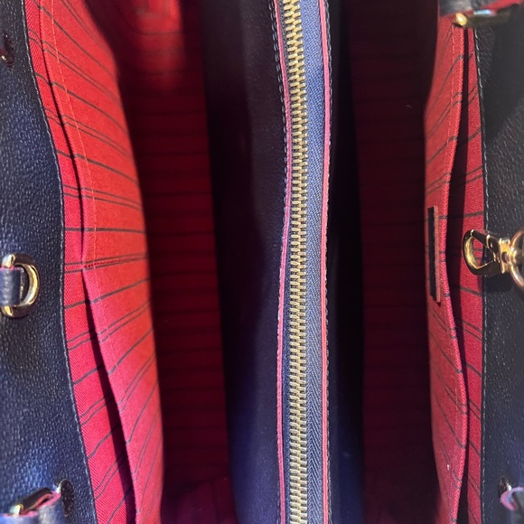 Louis Vuitton Navy Monogram Empreinte Montaigne MM - Picture 10 of 17